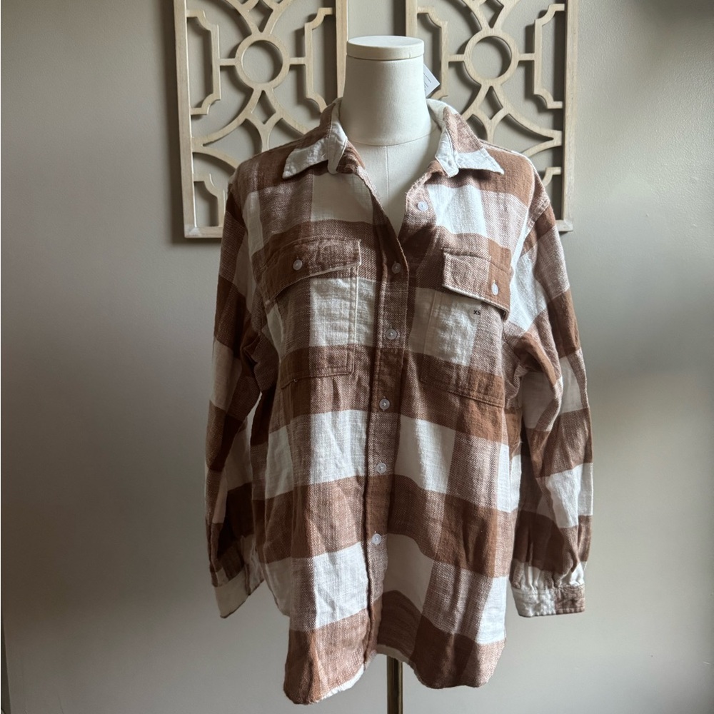 American Eagle Outfitters Tan and White Plaid Shirt